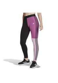 Adidas - Legginsy adidas Essentials 3-Stripes Colorblock Cotton HJ9477 - czarno-różowe. Okazja: na co dzień. Kolor: różowy, wielokolorowy, czarny. Materiał: bawełna, elastan. Wzór: aplikacja. Styl: casual, klasyczny, sportowy. Sport: fitness