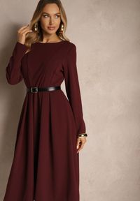 Renee - Bordowa Rozkloszowana Sukienka w Eleganckim Stylu Temilissa. Okazja: na co dzień, na imprezę, na spotkanie biznesowe. Kolor: czerwony. Typ sukienki: rozkloszowane. Styl: elegancki #3