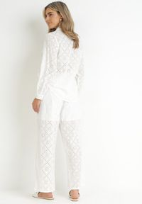 Born2be - Biały Ażurowy Komplet 2-częściowy z Koszulą i Spodniami Amolani. Kolor: biały. Materiał: tkanina, koronka. Wzór: ażurowy
