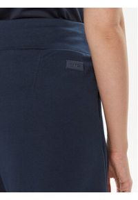 CMP Szorty sportowe 34D5636 Granatowy Regular Fit. Kolor: niebieski. Materiał: syntetyk
