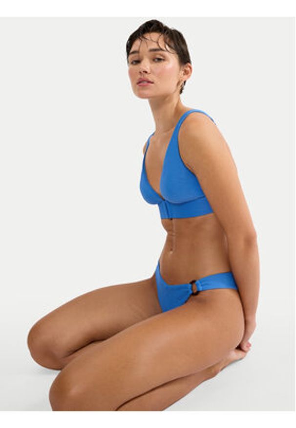 Triumph Dół od bikini Summer Dune 10226480 Niebieski. Kolor: niebieski. Materiał: syntetyk