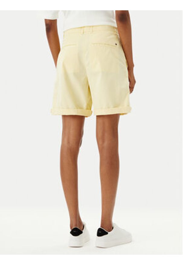 TOMMY HILFIGER - Tommy Hilfiger Szorty materiałowe WW0WW42457 Żółty Regular Fit. Kolor: żółty. Materiał: lyocell, bawełna