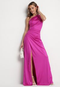 Born2be - Fuksjowa Sukienka na Jedno Ramię z Marszczeniem i Rozcięciem Talirisa. Okazja: na wesele, na imprezę, na ślub cywilny. Kolor: różowy. Typ sukienki: asymetryczne. Styl: elegancki, klasyczny #7