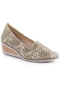 POTOCKI - Półbuty damskie na koturnie ażurowe wężowe beżowePotocki SZ12306. Materiał: skóra ekologiczna. Wzór: ażurowy. Obcas: na koturnie #1