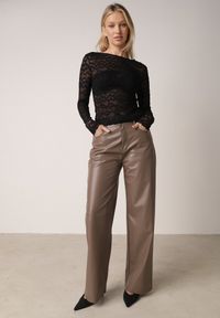 Born2be - Czarna Bluzka Koronkowa z Transparentnego Materiału Hermatea. Okazja: na co dzień. Kolor: czarny. Materiał: materiał, koronka. Styl: casual, elegancki, klasyczny #5