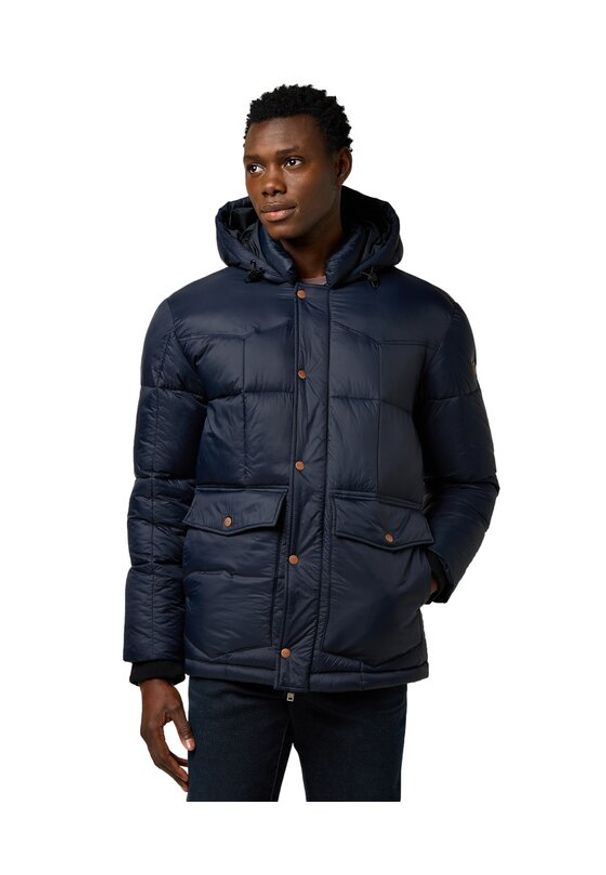 Wrangler Kurtka zimowa 112371450 Czarny Regular Fit. Kolor: czarny. Sezon: zima