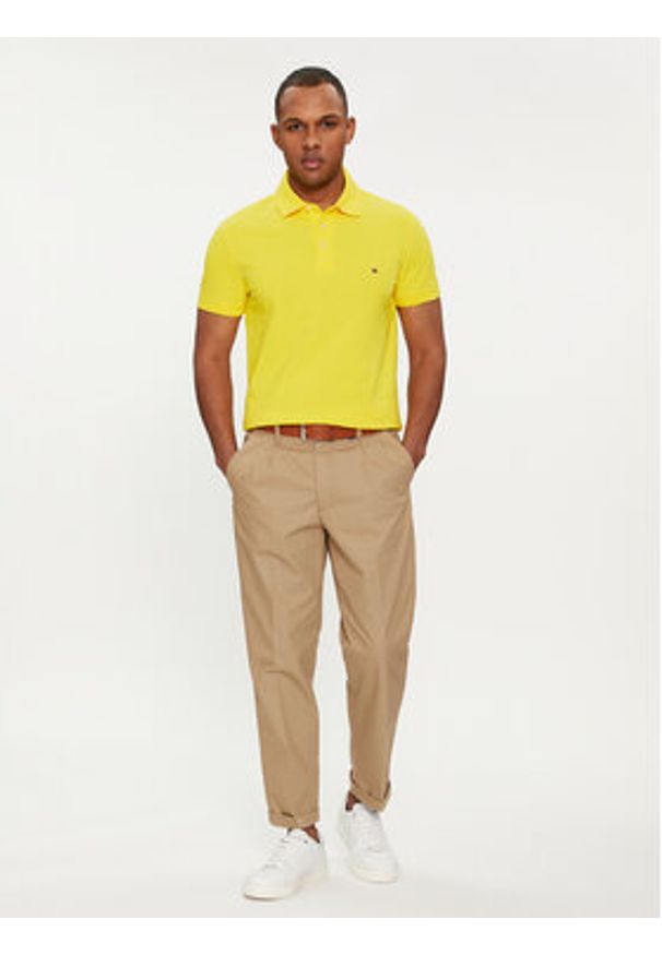 TOMMY HILFIGER - Tommy Hilfiger Polo 1985 MW0MW17771 Żółty Slim Fit. Typ kołnierza: polo. Kolor: żółty. Materiał: bawełna