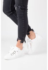 Casu - Białe buty sportowe creepersy na platformie sznurowane casu ab-67. Kolor: biały. Obcas: na platformie. Styl: sportowy
