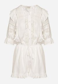 Born2be - Biały Kombinezon z Lnu i Wiskozy w Stylu Boho z Falbankami i Koronką Linalisse. Okazja: na co dzień. Kolor: biały. Materiał: wiskoza, len, koronka. Wzór: koronka. Styl: boho #2