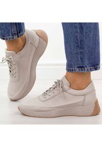 Szare głatkie skórzane półbuty damskie Sergio Leone sp013. Okazja: na co dzień. Nosek buta: okrągły. Zapięcie: sznurówki. Kolor: szary. Materiał: skóra. Szerokość cholewki: normalna. Sezon: wiosna, jesień, lato. Styl: casual, klasyczny #1