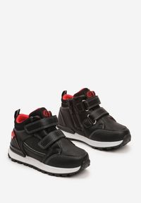 Born2be - Czarno-Czerwone Płaskie Botki w Stylu Sneakersów Ozdobione Przeszyciami Derizia. Okazja: na uczelnię. Kolor: czarny. Wzór: aplikacja