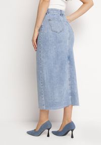 Born2be - Niebieska Bawełniana Spódnica Jeansowa Midi z Rozcięciem i Kieszeniami Tiris. Kolor: niebieski. Materiał: jeans, bawełna #5
