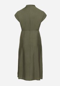 Born2be - Zielona Wiskozowa Sukienka Pudełkowa z Cienkim Paskiem i Kieszeniami Lumivorae. Okazja: na co dzień. Kolekcja: plus size. Kolor: zielony. Materiał: wiskoza. Typ sukienki: proste, dla puszystych. Styl: elegancki, casual #4
