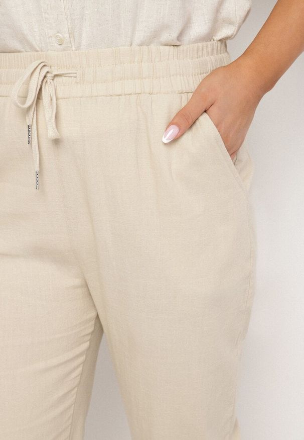 Born2be - Beżowe Spodnie z Bawełny ze Sznurkami Izeleina. Okazja: na co dzień. Kolekcja: plus size. Kolor: beżowy. Materiał: bawełna. Styl: casual