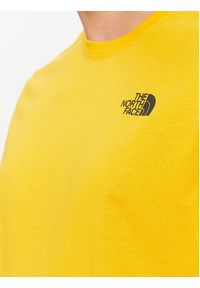 The North Face T-Shirt Redbox NF0A2TX2 Żółty Regular Fit. Kolor: żółty. Materiał: bawełna #7