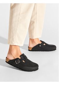 Birkenstock Klapki Boston Bs 0059463 Czarny. Kolor: czarny. Materiał: skóra