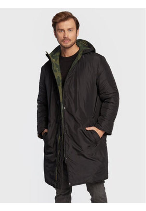 Hugo - HUGO Płaszcz przejściowy Marco2241 50476742 Zielony Relaxed Fit. Kolor: zielony. Materiał: syntetyk