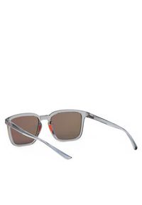 Nike Okulary przeciwsłoneczne Circuit FJ1972 080 Szary. Kolor: szary