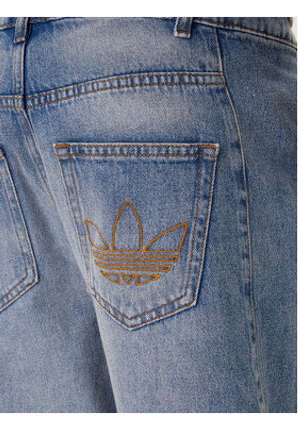 Adidas - adidas Jeansy KE0112 Niebieski Loose Fit. Kolor: niebieski