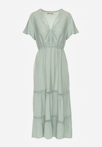Renee - Miętowa Rozkloszowana Sukienka Maxi z Gumką w Talii i Koronkowym Dekoltem Cheteia. Kolor: miętowy. Materiał: koronka. Sezon: wiosna, lato. Długość: maxi #3