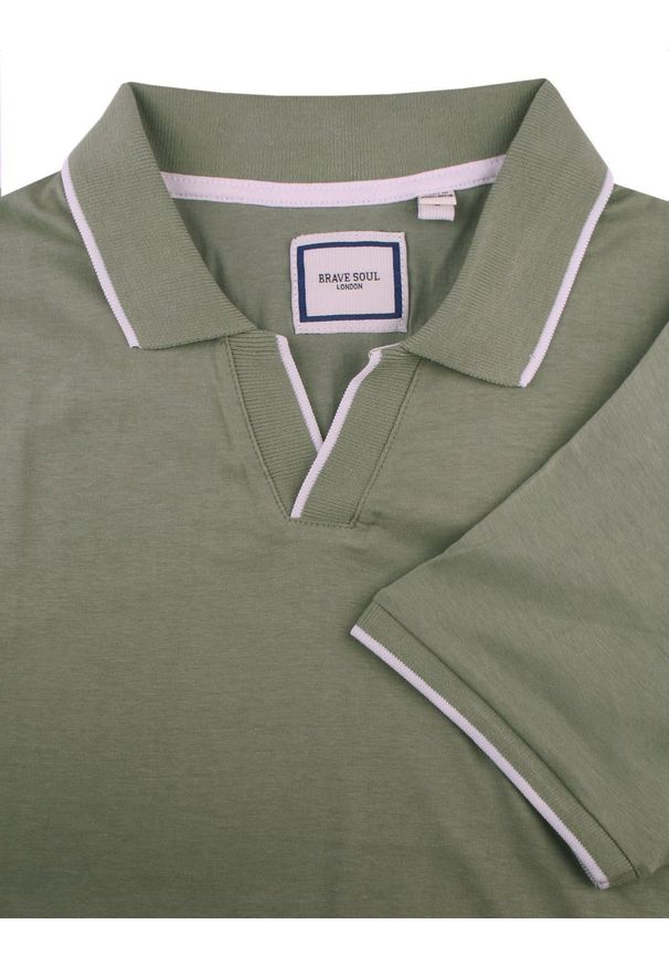 Oryginalna Koszulka Polo - Brave Soul - Wyblakła Zieleń. Okazja: na co dzień. Typ kołnierza: polo. Materiał: bawełna. Styl: casual