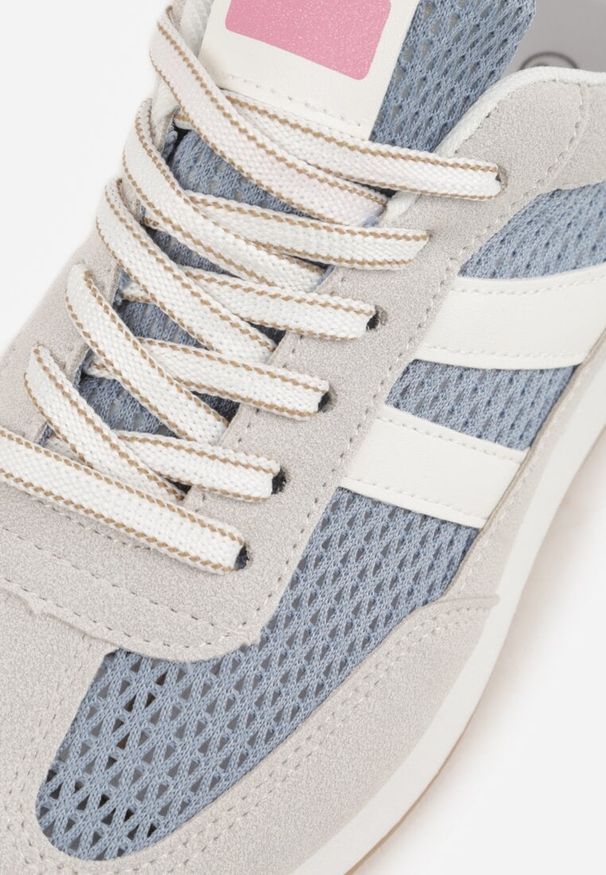 Renee - Niebieskie Klasyczne Sneakersy Zdobione Siateczkowymi Wstawkami Eilshoy. Okazja: na co dzień. Kolor: niebieski. Materiał: jeans. Wzór: aplikacja