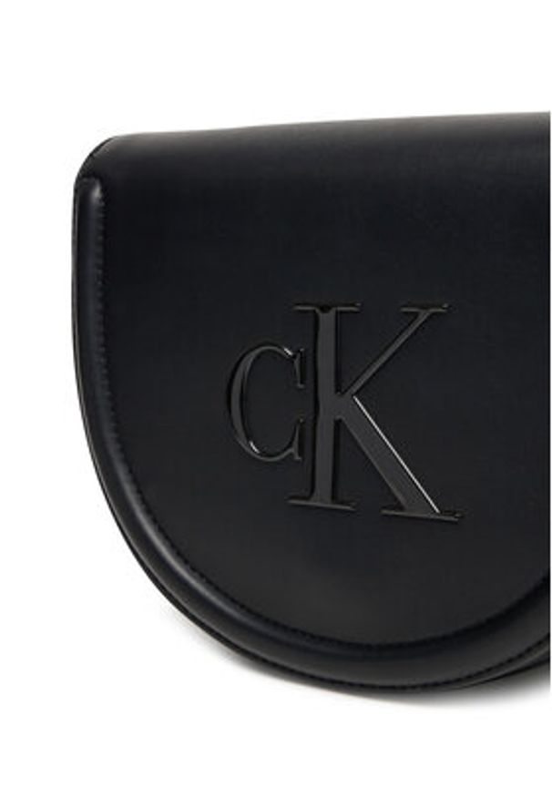 Calvin Klein Torebka Bold Ck Saddle Crossbody LV04F3221G Czarny. Kolor: czarny. Materiał: skórzane