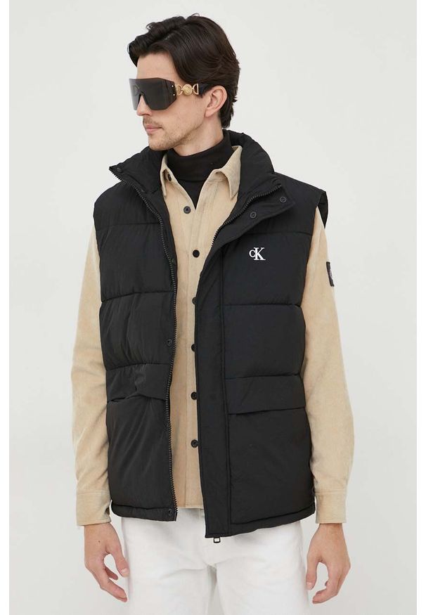 Calvin Klein Jeans bezrękawnik męski kolor czarny zimowy. Kolor: czarny. Materiał: włókno. Długość rękawa: bez rękawów. Sezon: zima
