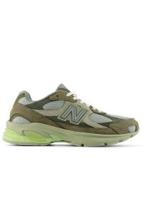 Buty unisex New Balance U20101AH - zielone. Kolor: zielony. Materiał: guma, zamsz. Szerokość cholewki: normalna. Sezon: lato. Sport: bieganie #1