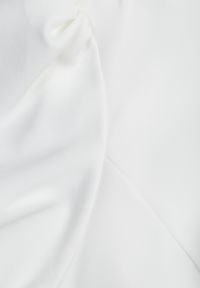 Born2be - Biała Elegancka Sukienka VICES o Rozkloszowanym Kroju z Krótkim Rękawem Aezith. Okazja: na komunię, na wesele, na ślub cywilny. Kolor: biały. Długość rękawa: krótki rękaw. Typ sukienki: proste, rozkloszowane. Styl: elegancki #2