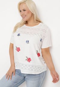 Born2be - Biały T-shirt Bluzka z Krótkim Rękawem z Ozdobnym HaftemTesagia. Kolor: biały. Długość rękawa: krótki rękaw. Długość: krótkie #3