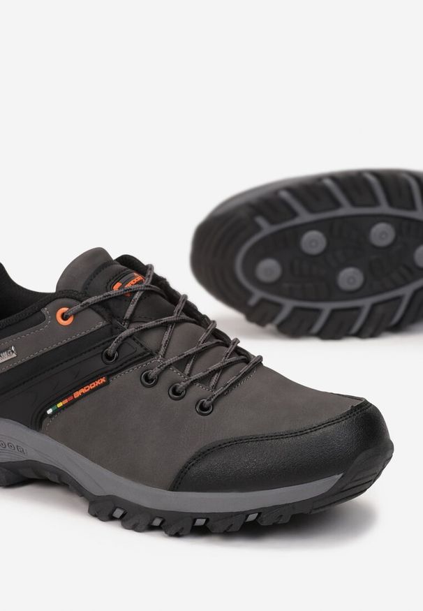 Born2be - Szare Buty Trekkingowe Ionenia. Wysokość cholewki: przed kostkę. Kolor: szary. Materiał: nubuk, syntetyk. Szerokość cholewki: normalna. Wzór: aplikacja. Obcas: na płaskiej podeszwie