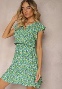 Renee - Zielona Sukienka z Bawełny z Gumką w Pasie i Falbanką Dimllea. Kolor: zielony. Materiał: bawełna. Sezon: lato