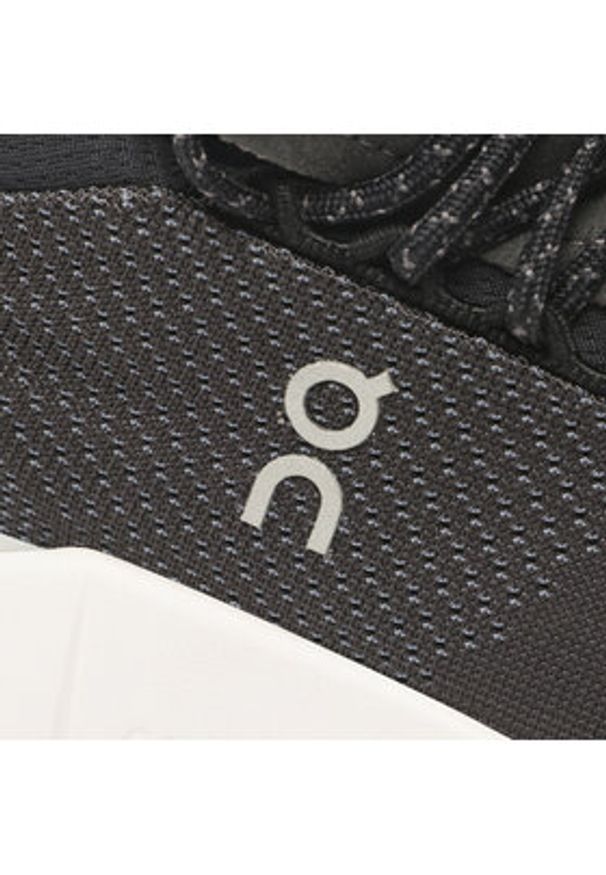 On Sneakersy Cloudnova 26.98984 Czarny. Kolor: czarny. Materiał: materiał
