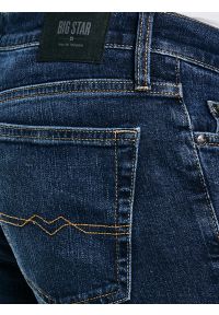 Big-Star - Jeansy męskie dopasowane granatowe Tobias 401. Okazja: na co dzień. Kolor: niebieski. Styl: casual, klasyczny #8