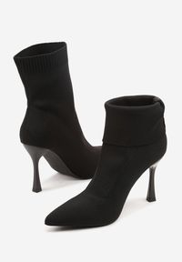 Renee - Czarne Botki na Szpilce Vices z Elastyczną Cholewką Nallafia. Okazja: na co dzień. Kolor: czarny. Szerokość cholewki: normalna. Obcas: na szpilce. Styl: glamour, casual, klasyczny
