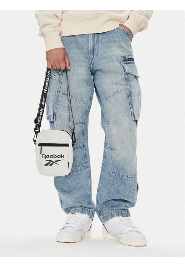 Reebok Saszetka RBK-010-CCC-06 Biały. Kolor: biały. Materiał: poliester