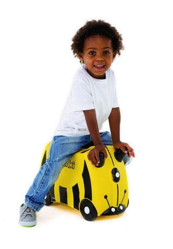Trunki Pszczółka Bernard. Materiał: guma. Styl: wakacyjny, młodzieżowy