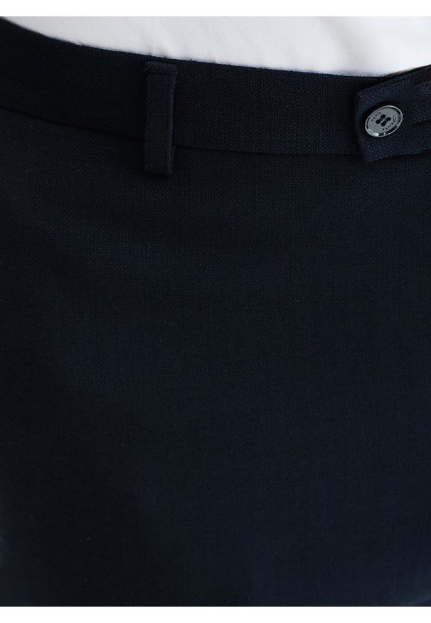 Pako Lorente - PAKO LORENTE – Granatowe spodnie ganiturowe. Kolor: niebieski. Materiał: wiskoza, poliester, elastan. Wzór: gładki. Styl: młodzieżowy, elegancki