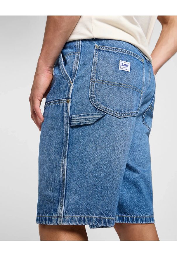 Lee - LEE MĘSKIE SPODENKI JEANSOWE LEE DBL KNEE CARPENTER SHORT RAVEN 112364160. Materiał: jeans
