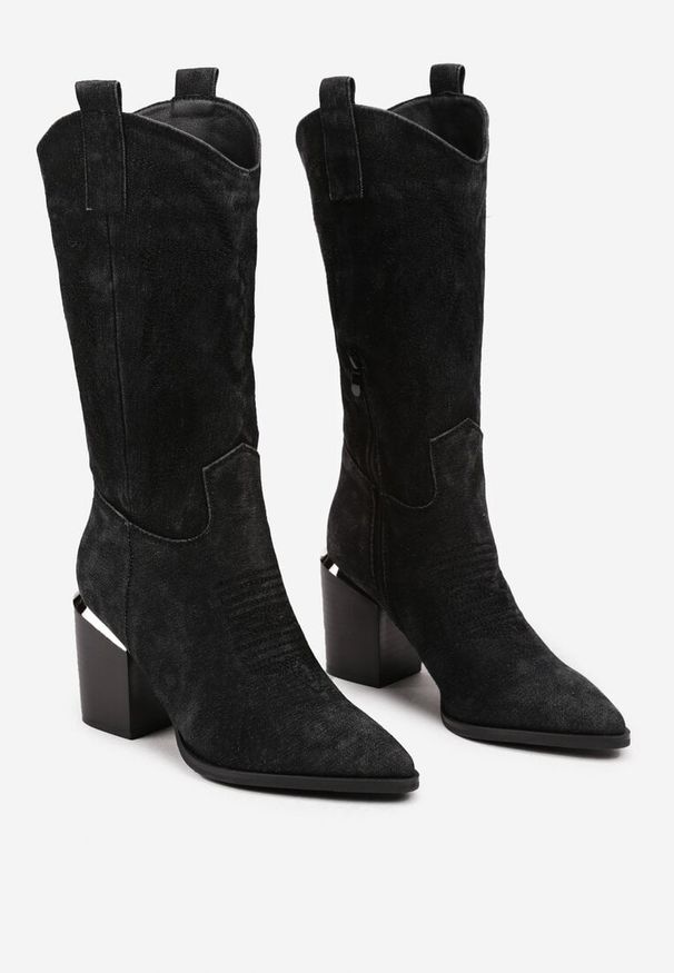 Born2be - Czarne Botki Kowbojki na Obcasie z Haftem Laora. Kolor: czarny. Materiał: jeans. Wzór: haft. Obcas: na obcasie. Styl: boho, klasyczny, elegancki. Wysokość obcasa: średni