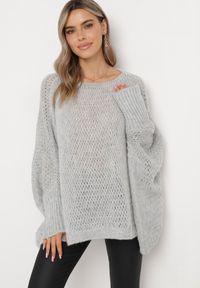Born2be - Szary Luźny Sweter w Stylu Ponczo Kossela. Okazja: na co dzień. Typ kołnierza: dekolt w łódkę. Kolor: szary. Materiał: jeans. Styl: wizytowy, casual