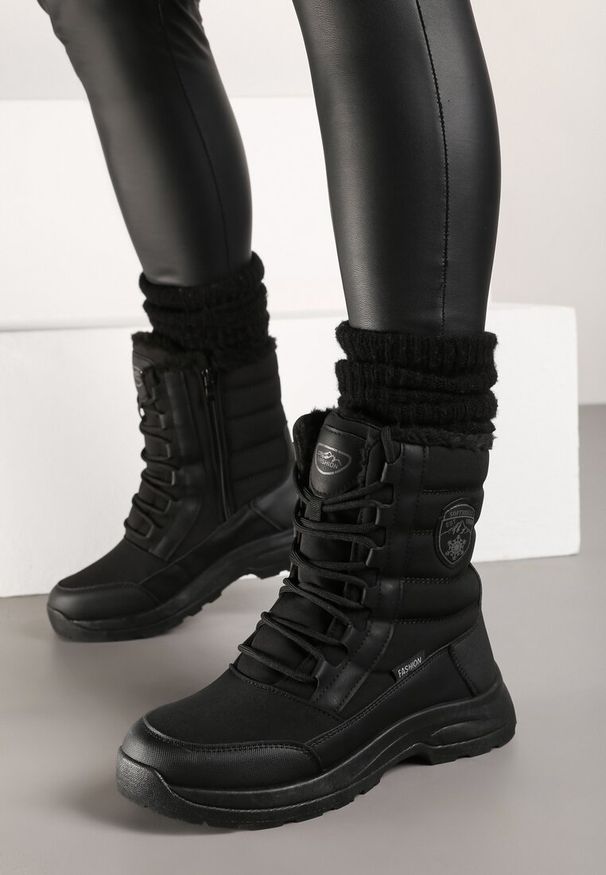 Renee - Czarne Śniegowce na Grubej Podeszwie z Ozdobnym Sznurowaniem Scorpias. Kolor: czarny. Sezon: zima