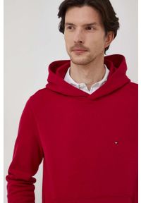 TOMMY HILFIGER - Tommy Hilfiger bluza męska kolor bordowy z kapturem gładka. Typ kołnierza: kaptur. Kolor: czerwony. Wzór: gładki #3