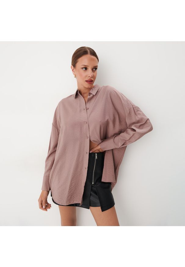 Mohito - Pudrowa koszula oversize - Brązowy. Kolor: brązowy
