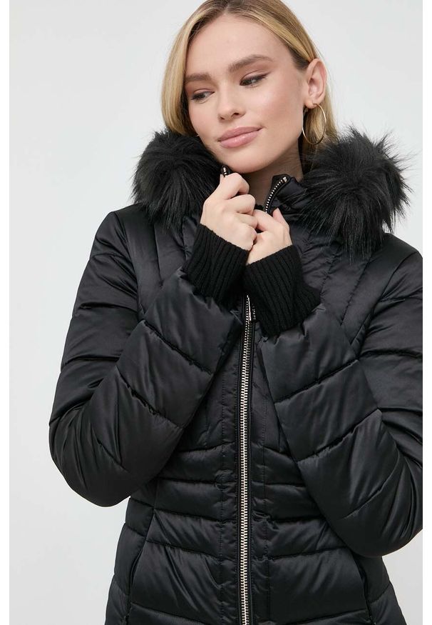Marciano Guess kurtka damska kolor czarny zimowa. Kolor: czarny. Materiał: futro. Sezon: zima