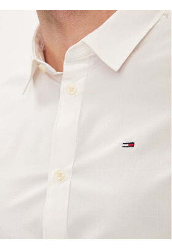 Tommy Jeans Koszula DM0DM04405 Biały Slim Fit. Kolor: biały. Materiał: bawełna