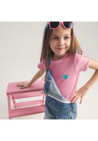 Reserved - Bawełniany t-shirt z haftem - Różowy. Kolor: różowy. Materiał: bawełna. Wzór: haft #1