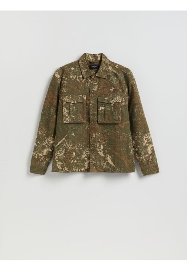 Reserved - Koszula comfort fit - ciemnozielony. Kolor: zielony. Materiał: bawełna, tkanina