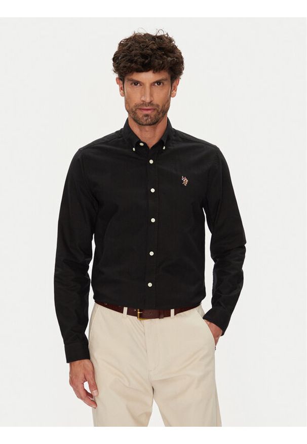 U.S. Polo Assn. Koszula MUP3247 Czarny Slim Fit. Typ kołnierza: polo. Kolor: czarny. Materiał: bawełna